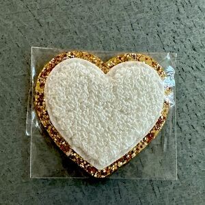 Stoney Clover Lane glitter heart patch in Blanc